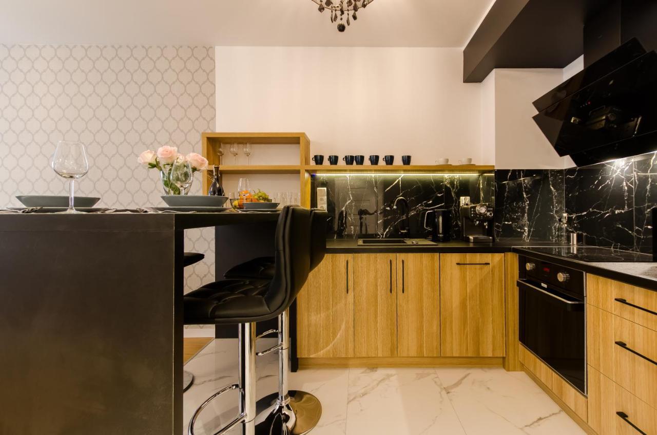 Old Town Premium Queen'S Apartments Краків Екстер'єр фото